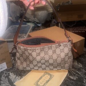 Authentic Gucci small shoulder bag